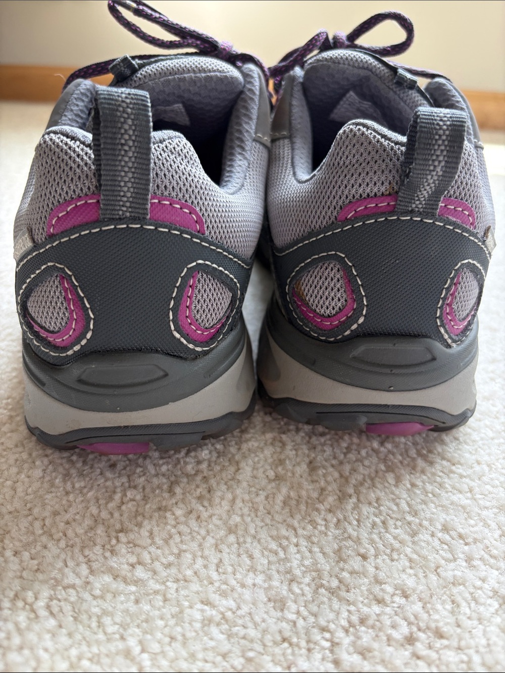 Eddie Bauer Women's Pro Vibram Gray Trail Sneakers with Purple Accents EUC - Picture 3 of 7